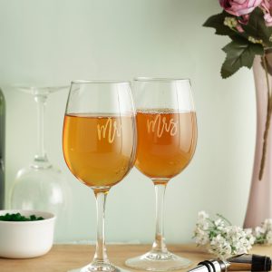Mr and Mrs Wine Glasses - Personalized Engraved Gifts for Couples - Set of 2